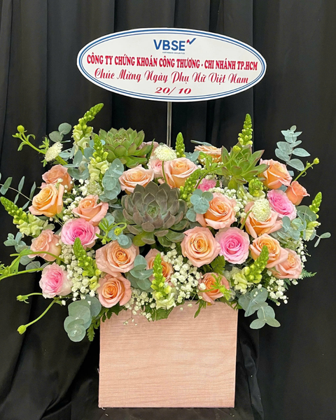 Hộp Hoa Tươi: Hoa Qúy Mến  - HCH131
