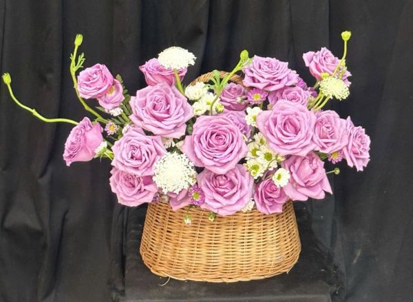 Giỏ Hoa Khai Trương: Giỏ Hoa Hồng Tím Yêu - HG96