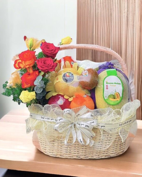Giỏ Trái Cây: Giỏ Trái Cây Tặng Chị Em 8/3 - GTC75