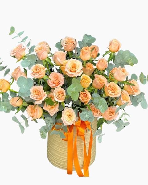 Hộp Hoa Tươi: Hộp Hoa Dịu Dàng Ánh Mai - HH195