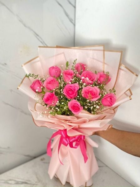 Mẫu hồng neon này nhận được đông đảo sự ưa chuộng của giới trẻ hiện nay.