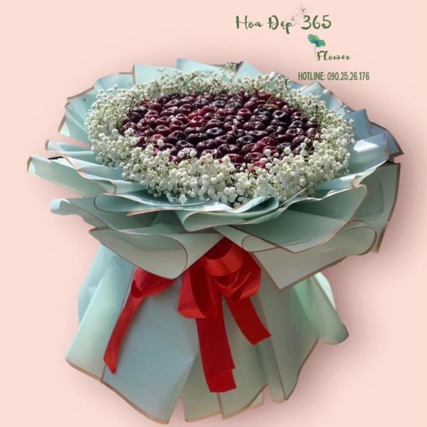 Bó hoa Cherry - TC13 được thiết kế với 1kg Cherry nhập khẩu làm chủ đạo kết hợp thêm hoa baby Hà Lan