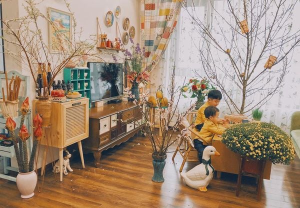 Trang trí nhà cửa ngày Tết với hoa tươi ở gia đình miền Bắc
