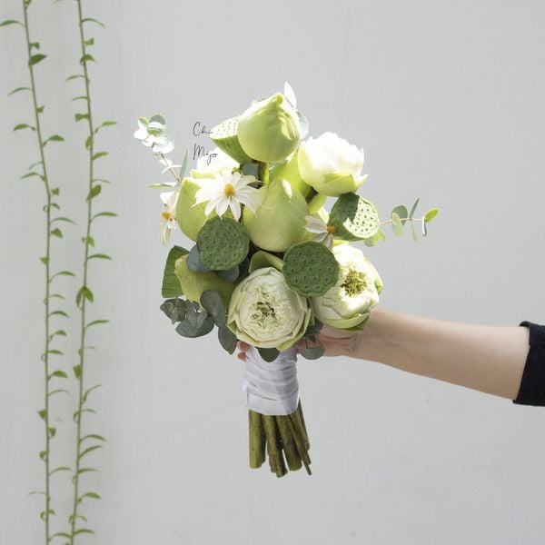 Hoa sen cưới hồng truyền thống