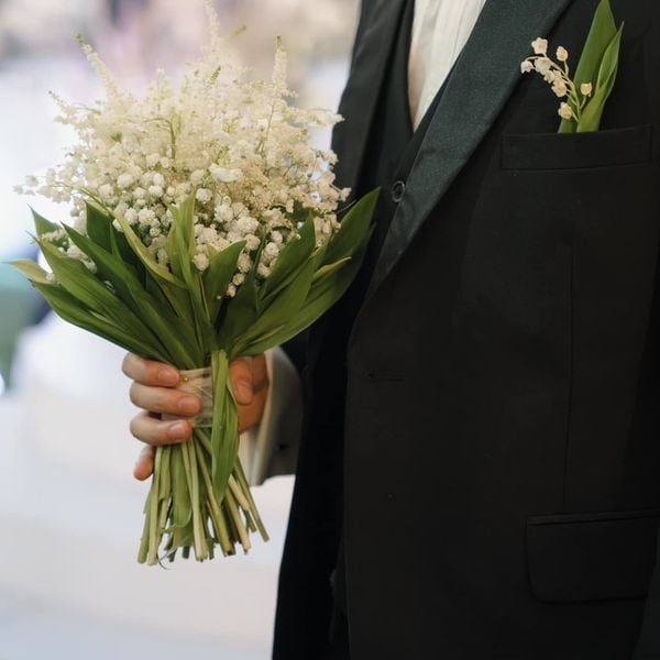 bó hoa cưới linh lan 15 triệu