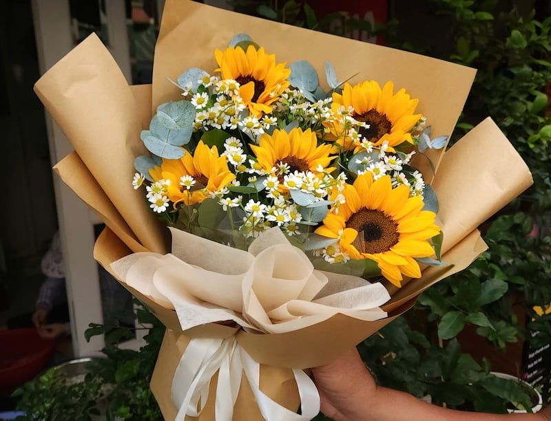 Hoa hướng dương - hoa sinh nhật tặng chồng mang ý nghĩa tích cực và thành công