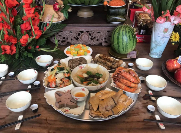 Mâm cúng giao thừa trong nhà đơn giản