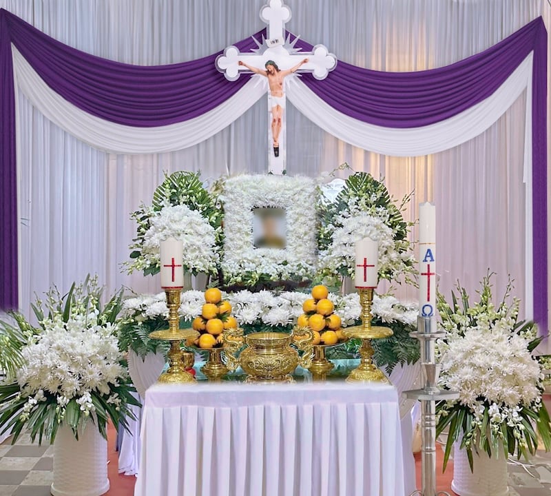 Cách trang trí bàn thờ đám tang theo nghi thức Công Priceo trang nghiêm