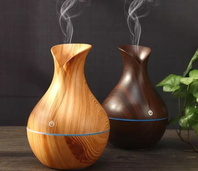 Đèn xông tinh dầu - quà tặng giúp thư giãn và cải thiện giấc ngủ