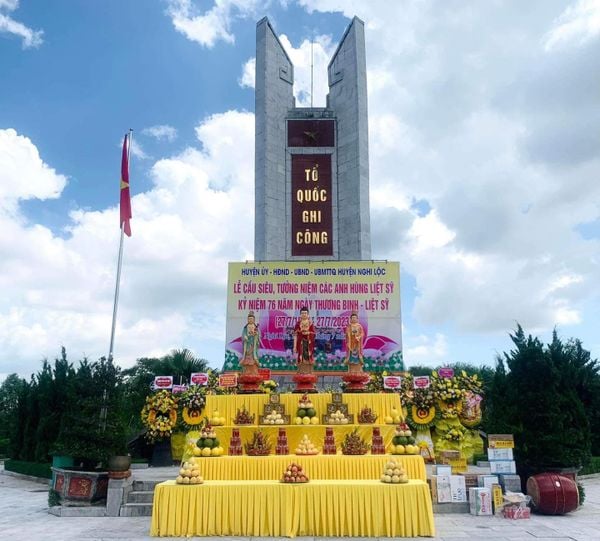 Le cau sieu tuong niem cac anh hung liet si 27 7