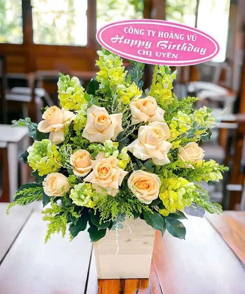 Mẫu kiểu cắm hoa cổ điển Hộp Hoa Bản Nhạc Dịu Êm - HCH19