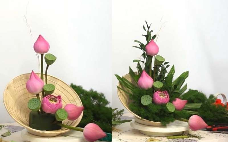 Một mẫu hoa sen 5 bông được cắm trong nón lạ đầy sáng tạo
