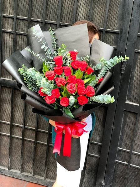 Mẫu hoa bó dáng dài dành tặng bạn gái nhân dịp 20/10.