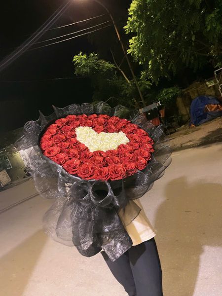  Bó Hoa Tình Yêu Huyền Bí - Hoa 20/10 - HST65 