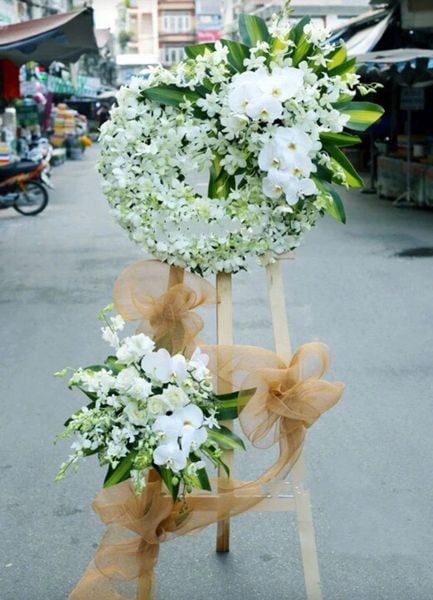 Vòng Hoa Tang Lễ: Vòng Hoa Đám Tang Hồi Ức - HTL20