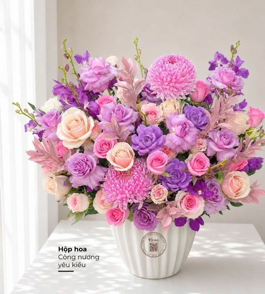 Hộp Hoa Tươi: Hoa Hộp Công Nương Yêu Kiều - HH202