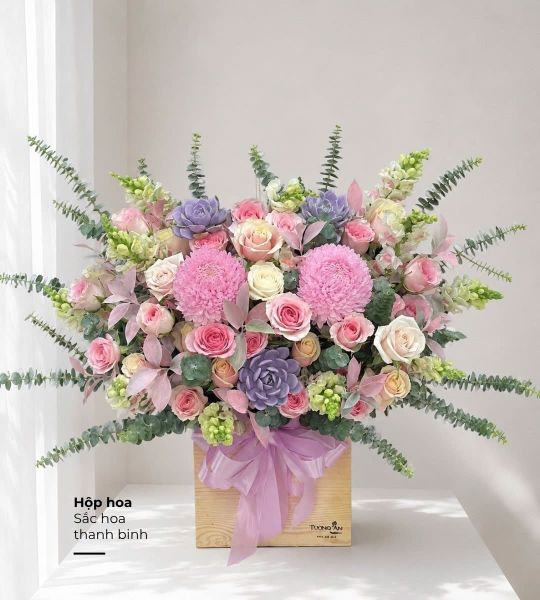 Hộp Hoa Tươi: Hoa Hộp Sắc Hoa Thanh Bình - HH207
