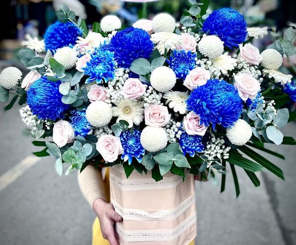 Lẵng hoa sinh nhật độc đáo và cực tươi mát.