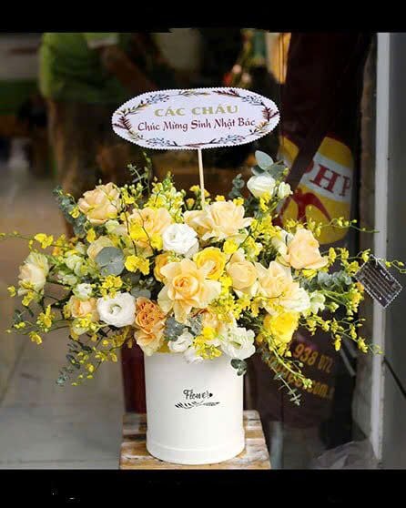 Hộp Hoa Tươi: Hộp Hoa Rực Rỡ - HH48