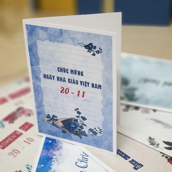 Thiệp chúc mừng 20/11 thanh lịch, tinh tế (Nguồn: Internet)
