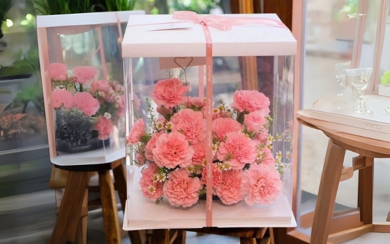 Hộp hoa mẫu đơn hồng sang trọng chúc mừng sinh nhật bạn gái