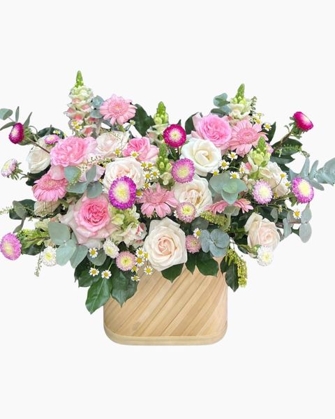 Hộp Hoa Tươi: Hộp Hoa Yêu Kiều - HH175 | Flosa