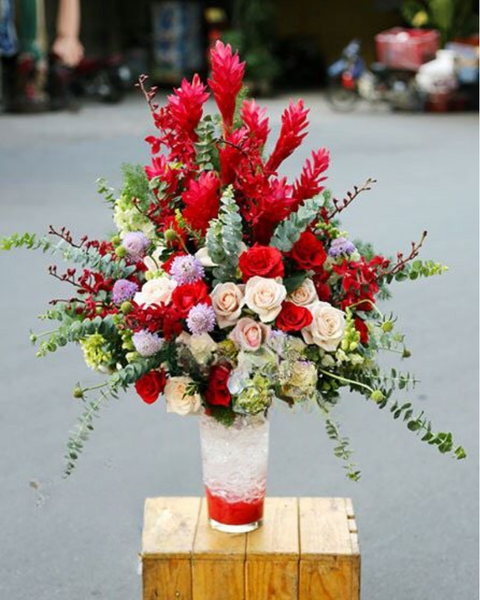 Hoa Cắm Bình: Vươn Cao - HCB12 - Hoa tặng Mẹ | Flosa