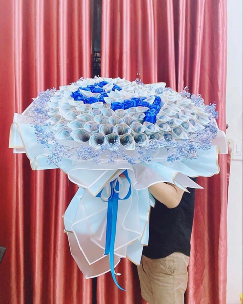 Money Flowers: Bó Money Flowers 20k Khắc Chữ Ba - BT15