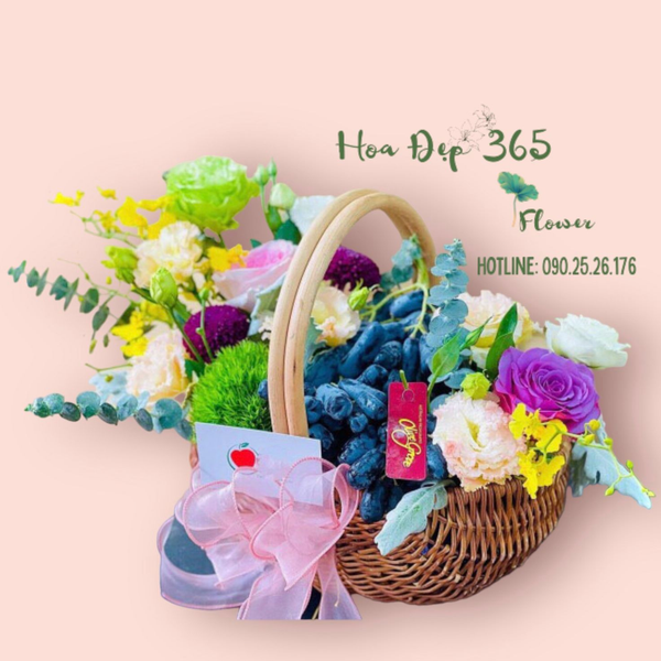 giỏ hoa tươi tặng kèm lời chúc mùng 1 mang may mắn