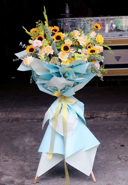 Hoa Chúc Mừng: Lẵng Hoa Thành Công Viên Mãn - HCM12