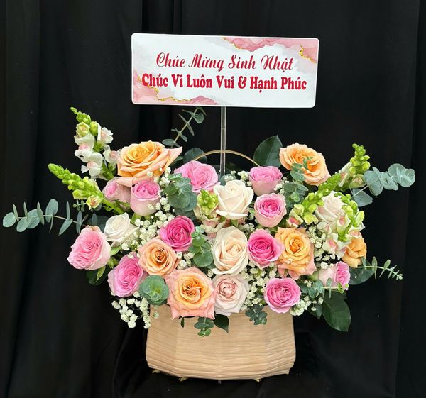 Hoa 20/10: Hoa Giỏ Tình Thắm Như Hoa - Hoa 20/10 - HG74