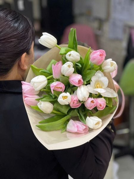  Bó Hoa Tulip Nhẹ Như Mây - HBD17 