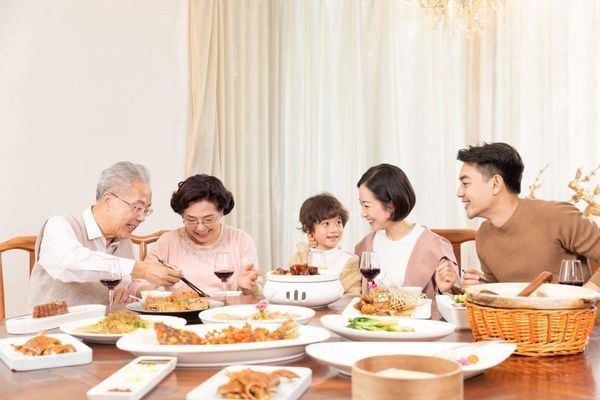 Trang sức sang trọng sẽ là điểm nhấn hoàng hảo cho vẻ đẹp của mẹ nhân ngày 20/10