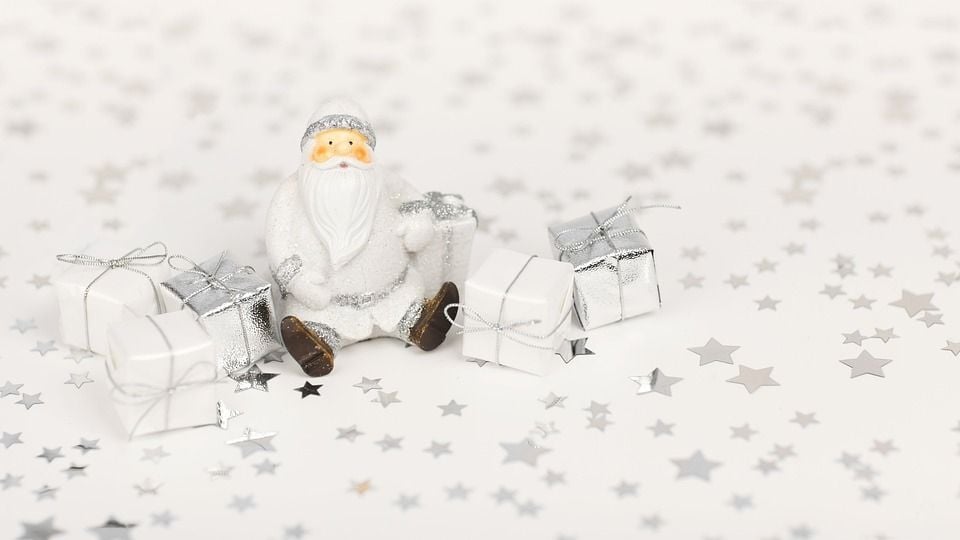 Gợi ý 10 món quà Noel cho bạn gái lãng mạn và ấn tượng nhất