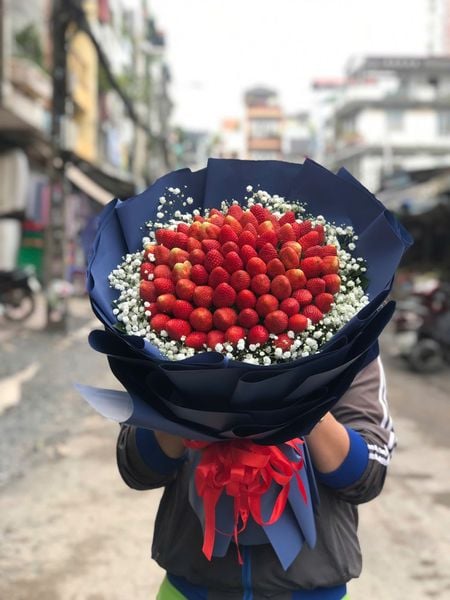 Hoa Trái Cây: Strawberry Bouquet for Birthday - TC38