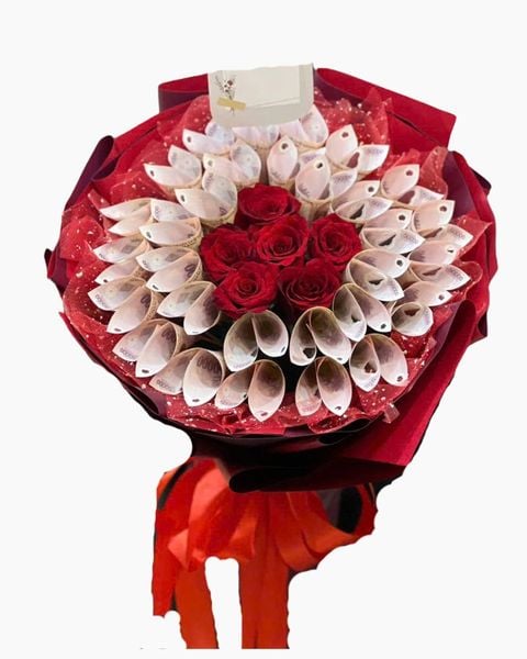 Hoa Màu Đỏ: Bó Hoa Tiền 50k Mix Hoa Hồng Đỏ - BT26