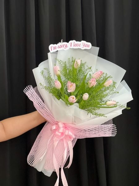 Hoa Bó Dài: Bó hoa Tulip Mây Nhẹ  - Hoa 20/10 - HBD297