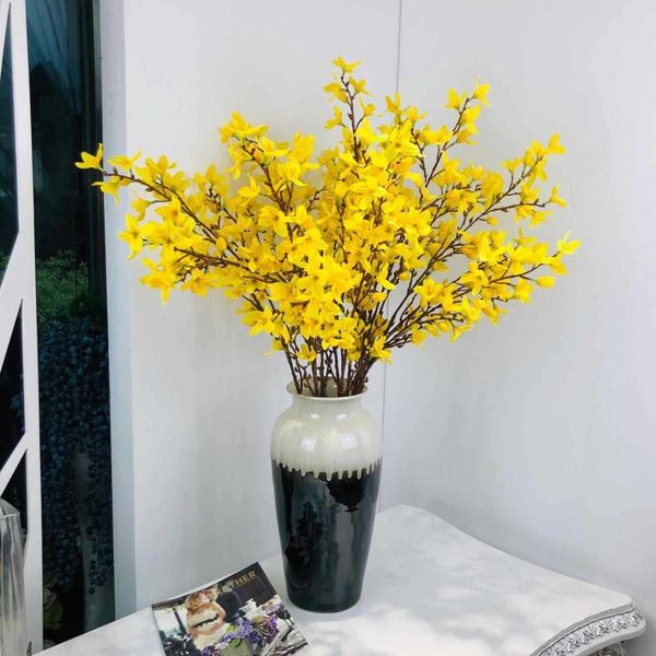 Mẫu cắm hoa mai chưng bàn thờ ngày Tết đẹp, may mắn