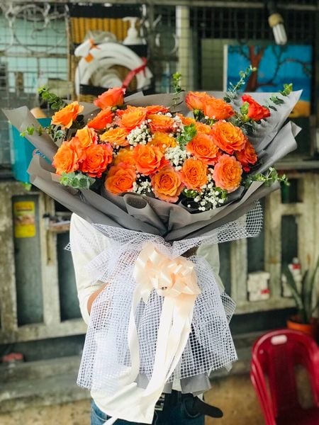 Hoa hồng cam xoăn