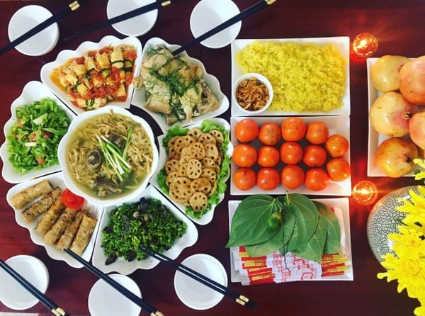 Mâm cỗ cúng để thực hiện nghi lễ cúng rằm tháng 7