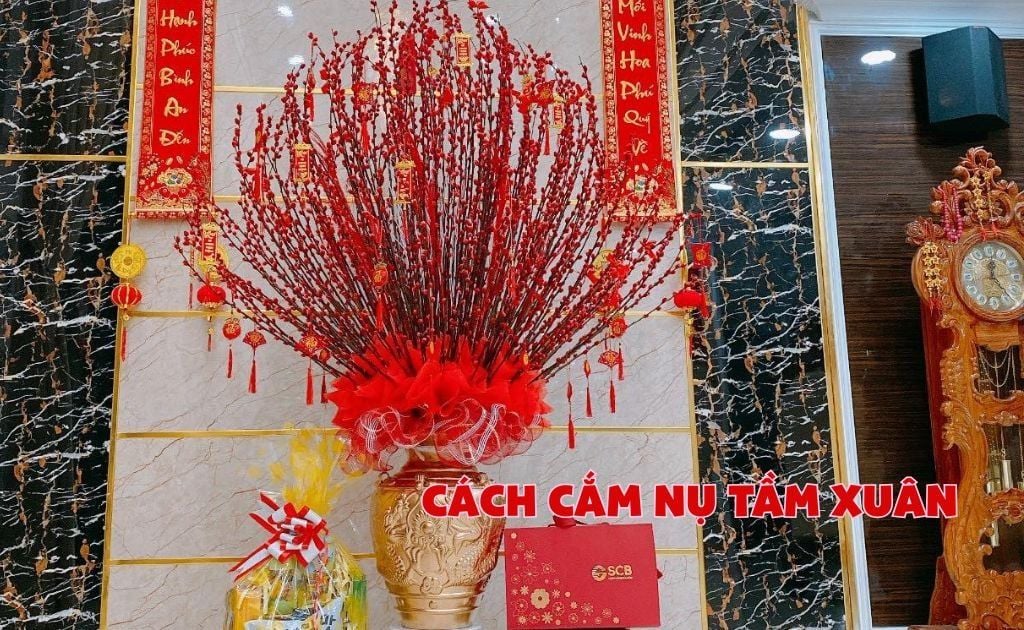 Cách cắm hoa tầm xuân ngày Tết bền đẹp nhất và ý nghĩa nụ tầm xuân