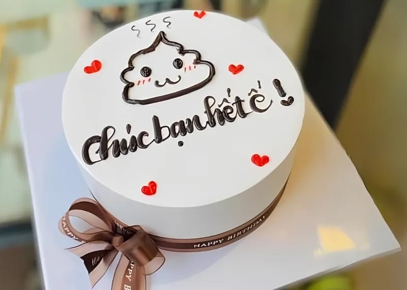 Bánh kem trang trí vui nhộn - quà tặng sinh nhật cho bạn thân