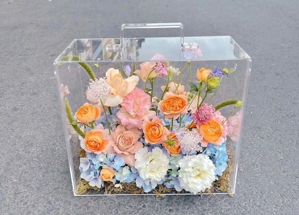 Hoa Tặng Người Yêu: Hộp Hoa Mica Lightly - HMC06