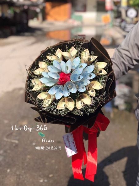 bó hoa tiền tạo bất ngờ