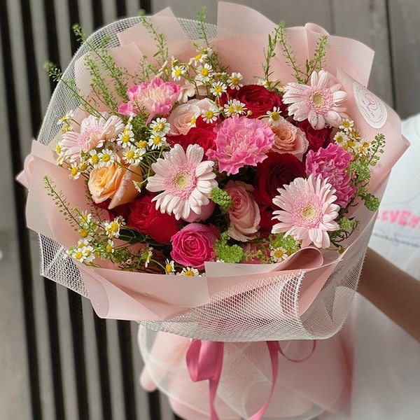 Sắc hồng của hoa luôn mang đến sự ngọt ngào và dịu dàng một cách đáng kể.