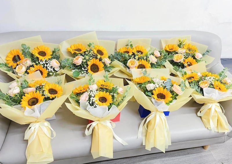 Bó hoa hướng dương tặng sự kiện dành cho khách mời nam