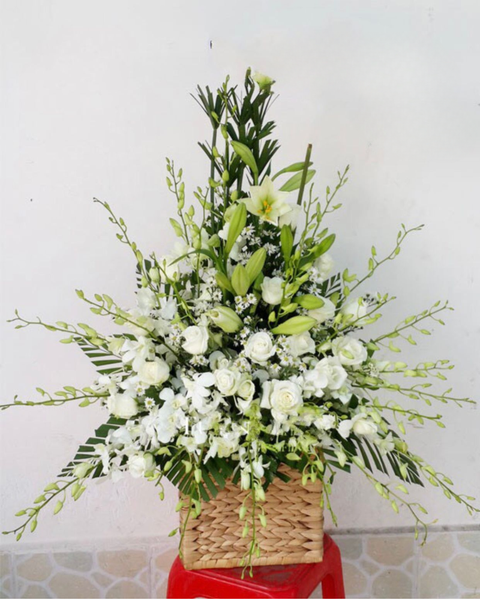 Giỏ Hoa Viếng: Giỏ Hoa Tươi Khoảng Lặng - GHV12