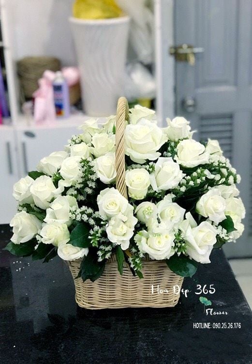 Hoa Viếng Cô Sáu mua ở đâu đẹp, uy tín?