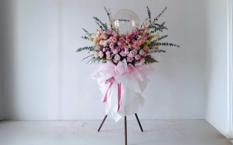 Mẫu lẵng hoa tone hồng pastel nhẹ nhàng mà sang trọng