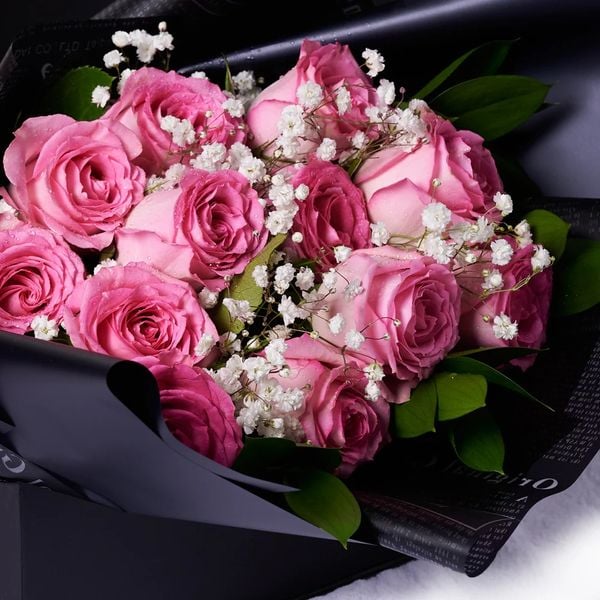 Gợi ý hoa tặng bạn gái ngày Phụ nữ Việt Nam ý nghĩa với hoa hồng phấn dịu dàng